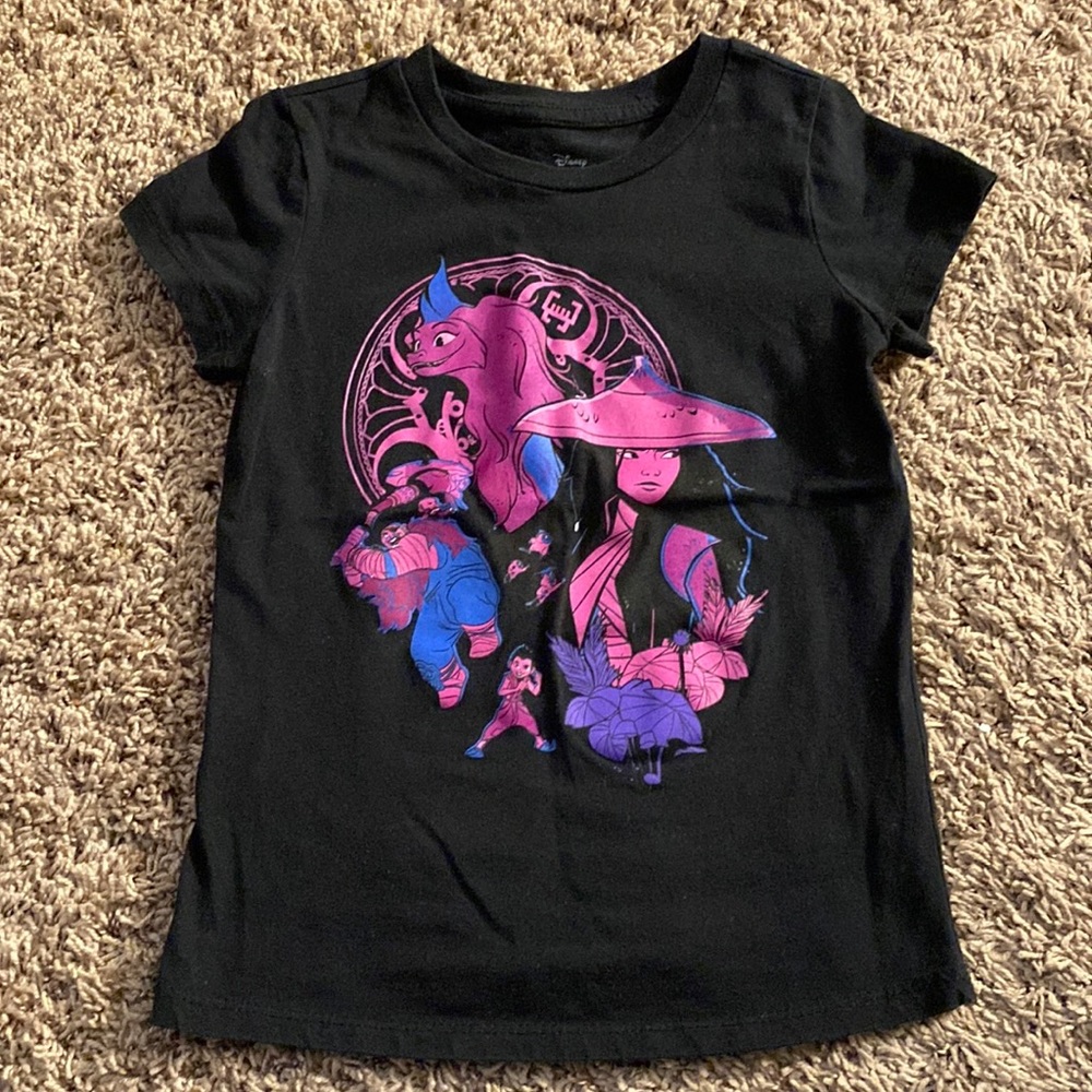 Girls Disney Raya & the Last Dragon tee size Med 7/8